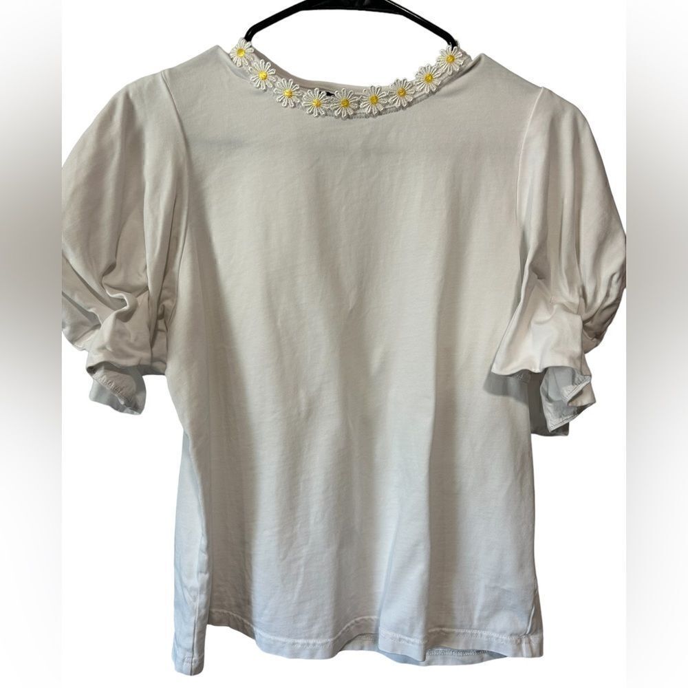 Revolve Anthropologie Caara Floral Flower Neckline Crewneck Puffsleeve T-Shirt - Picture 2 of 6